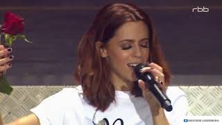 Vanessa Mai  Küss mich nochmal Live  Schlagernacht in der Waldbühne [upl. by Anawit]