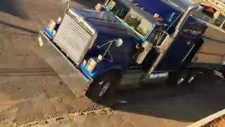 International 9300 with a mad CAT 3406e straight pipe🔊🔥🇯🇲🚛South Side Truckers [upl. by Ashleigh607]