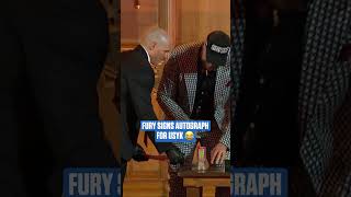 Usyk really asked for Fury’s autograph 😂 tysonfury oleksandrusyk usykfury2 [upl. by Hnad]