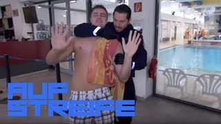 Sindera Schlägerei und Mobbing in der Schwimmhalle  Auf Streife  SAT1 TV [upl. by Senhauser]