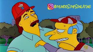 Mattingly AFEÍTESE esas patillas  LOS SIMPSON LATINO [upl. by Hsemar]