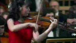 A Suwanai plays Paganini Violin Concerto No1 5 of 5 [upl. by Itisahc913]