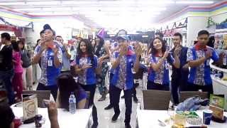 Indomaret Point PVJ  Goyang Oplosan tahun baru 2014 [upl. by Eilahs91]