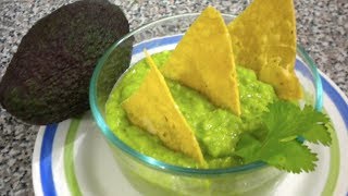 SALSA DE AGUACATE  Vicky Receta Facil [upl. by Anitsirhcairam]