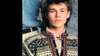 Morten Harket  kamilla og tyven HD [upl. by Araec]