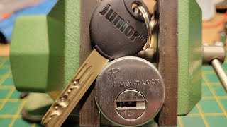 MULTLOCK JR pick and gut Another PIP in the books lockpicking locksport covertentry [upl. by Anaimad]