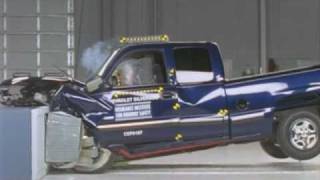 2001 Chevrolet Silverado 1500 moderate overlap IIHS crash test [upl. by Judah]