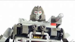 TRANSFORMERS KREO CYCLE CHASE  BARRICADE AND AUTOTROOPER KREONS VIDEO REVIEW [upl. by Lativa]