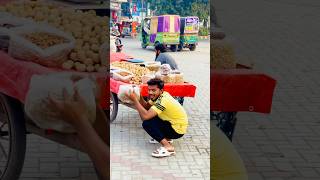 Chor bazari Don’t miss end 🤣 funny funnypranksters prankvideo pranksterfun funnyprank [upl. by Cimah]