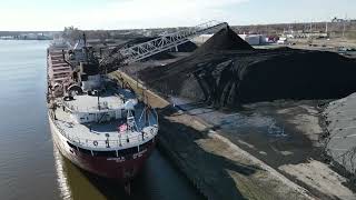 Arthur M Anderson Unloading Coal Green Bay WI [upl. by Aicirtap]