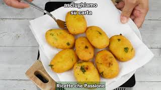 Polpette di patate alla calabrese anche ripiene la ricetta perfetta  Ricette che Passione [upl. by Nauqes]