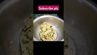 Methi ka Paratha recipe  मेथी का पराठा बनाने की विधि  मेथीपराठा shortsfeed Mohtarma [upl. by Muncey]