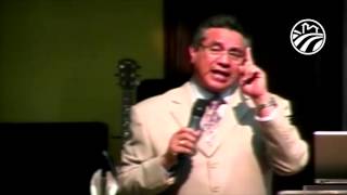 Pastor Chuy Olivares  El equilibrio en el dar [upl. by Moberg]