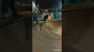 Aprendiendo en skatepark halfpipe rollerskating roller patinaje bowl patines [upl. by Narahs]