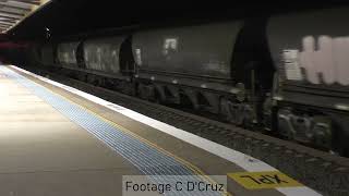 82 Classes Grain Train passes through Gunnedah Dec 2023 [upl. by Denna]