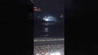 Balsa com fogos pega fogo no Réveillon em Copacabana 2023 👉 2024 ao final do espetáculo [upl. by Aztinay637]