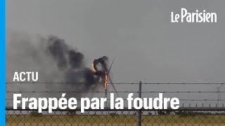 Une éolienne frappée par la foudre senflamme aux EtatsUnis [upl. by Aivan]