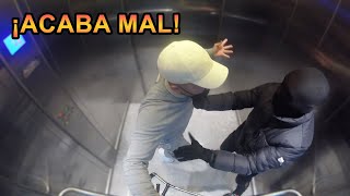 BROMA DEL MANIQUÍ EN EL ASCENSOR 😂 2 Cámara Oculta [upl. by Adgam]