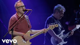 Hombres G Enanitos Verdes  Luz de Día En Vivo [upl. by Anatollo]