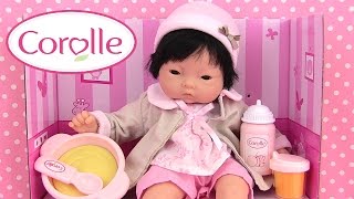 Poupée Corolle Câlin Yang Mon Premier Coffret Repas Vêtements Baby Doll Meal [upl. by Akiemaj]