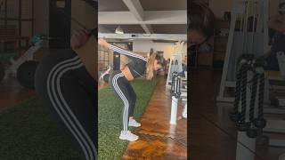 Patada de burro con polea tríceps gym motivation rutinadetriceps triceps tricepsworkout [upl. by Charleton602]