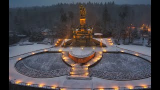 Das Niederwalddenkmal in Rüdesheim Winterlicher Sonnenaufgang mit der Drohne [upl. by Annemarie142]