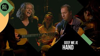 Tessa Boomkamp en Edwin Evers  Geef Me Je Hand  Matthijs Gaat Door [upl. by Mit]