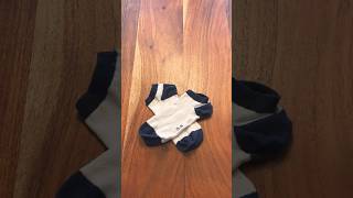 Socken platzsparend Falten  Socken falten einfach  Socken zusammenlegen lifehacks falten tipps [upl. by Aiehtela]