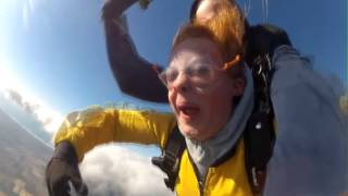 The funniest skydiving video EVER Go to 145 [upl. by Balsam524]