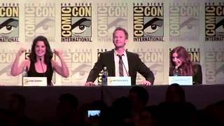 Fan imitates BARNEY STINSON NPH in comiccon [upl. by Eiramac]