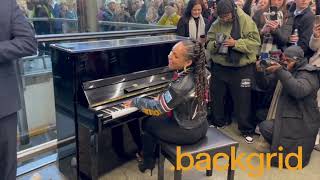 Alicia Keys surprises Londoners with an performance at St Pancras International Station [upl. by Dragone]