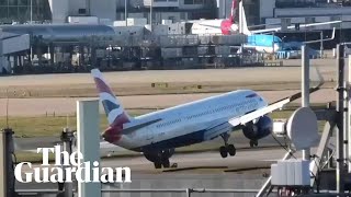 Storm Corrie BA plane aborts landing at Heathrow due to high winds [upl. by Iadam]