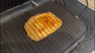 Making a Grilled Cheese with the Cuisinart Griddler Review [upl. by Aihsitan]