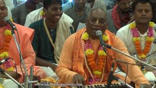 Na Na Dravya Ayojan Kori by Kamal Gopal Prabhu on Adhivas Day of ISKCON Mira Road Kirtan Mela 2016 [upl. by Sueddaht843]