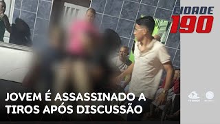 Jovem é assassinado a tiros após discussão em partida de futebol  Cidade 190 [upl. by Anirehtac]