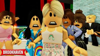 MY SLEEPOVER PARTY Roblox Brookhaven  CoxoSparkle2 [upl. by Fabio]