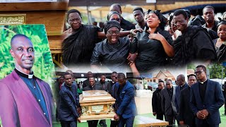 The Church of Pentecost gives befitting burial to the late Apostle Isaac Ayerakwa💐😭 [upl. by Elnora]