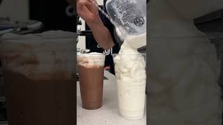 초코라떼 딸기우유 밀크쉐이크 Chocolate latte Strawberry milk Milkshake [upl. by Heilman]