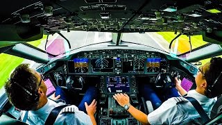 Cockpit Boeing 787 landing on Polderbaan [upl. by Barnet]