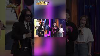 Napasabak sa Englishan ang mga hosts kay John Wick ng Quezon City shorts  Its Showtime [upl. by Cristine637]