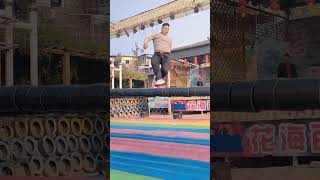 Internet celebrity bridge live shooting master bridge shaking is exciting [upl. by Elbart]