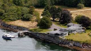 Maine Real Estate  260 Basin Point Road Harpswell Maine [upl. by Jamal]