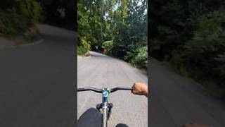 Death grip brakeless hill bombbiking [upl. by Zulch]