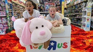 THE FLOOR IS LAVA CHALLENGE AT TOYS R US [upl. by Esiole]