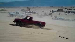 El Golfo 007 White Jeep Comanche sweeping up the Machorro [upl. by Pinkham]