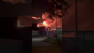 Grote brand bij afvalintercommunale in Zwevegem [upl. by Liagaba]