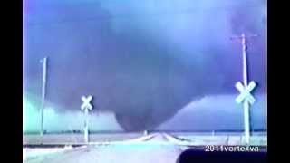 Halstead Kansas Tornado 3131990 [upl. by Shetrit]