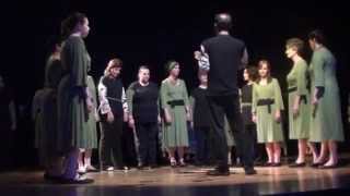 Blackbird  Coro da Vila [upl. by Elokyn]