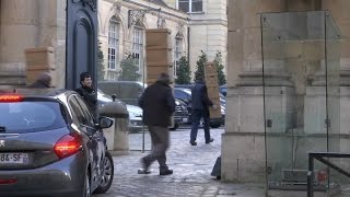 Valls candidat les cartons arrivent déjà à Matignon [upl. by Eulalia]