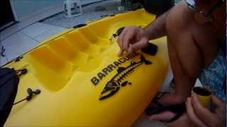 KAYAK SPORTS  74  PINTANDO LOGO DO CAIAQUE BARRACUDA [upl. by Brathwaite248]